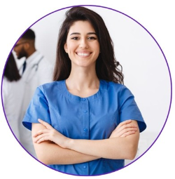 אחות מחייכת